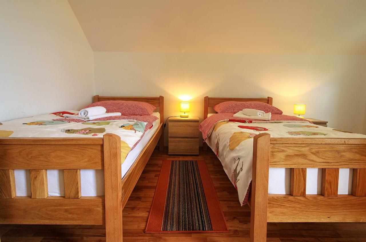 Apartment Medeni Rakovica Zewnętrze zdjęcie